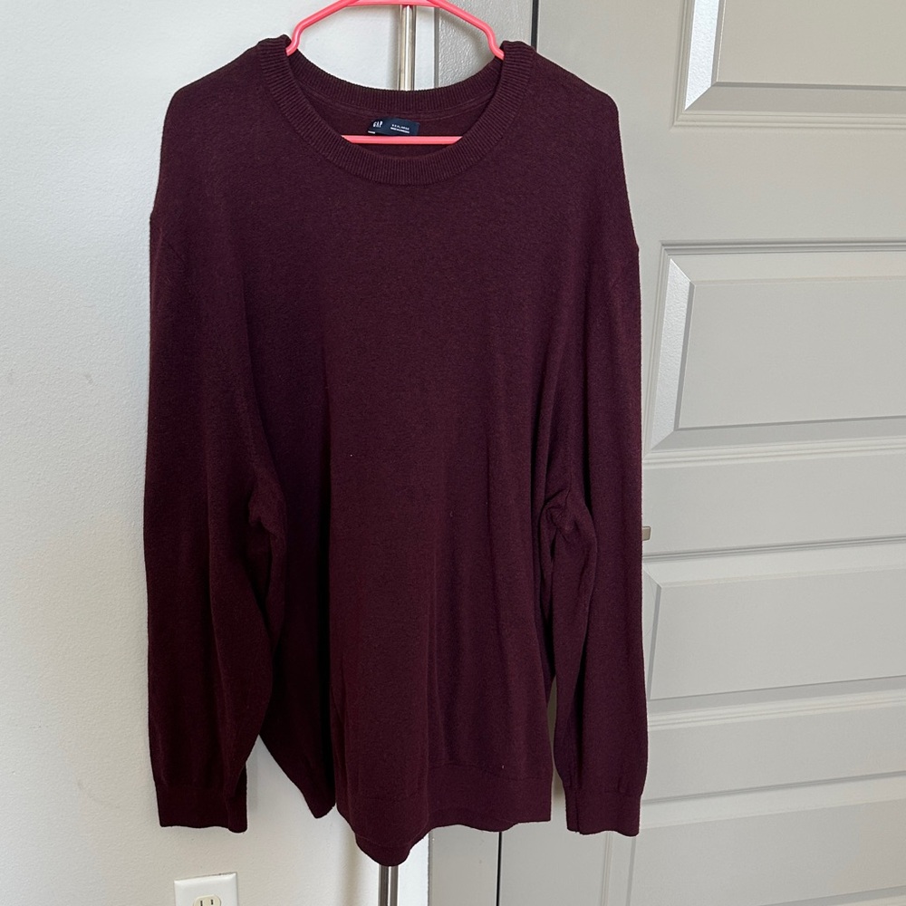 GAP Men's Deep Burgundy Crewneck Sweater